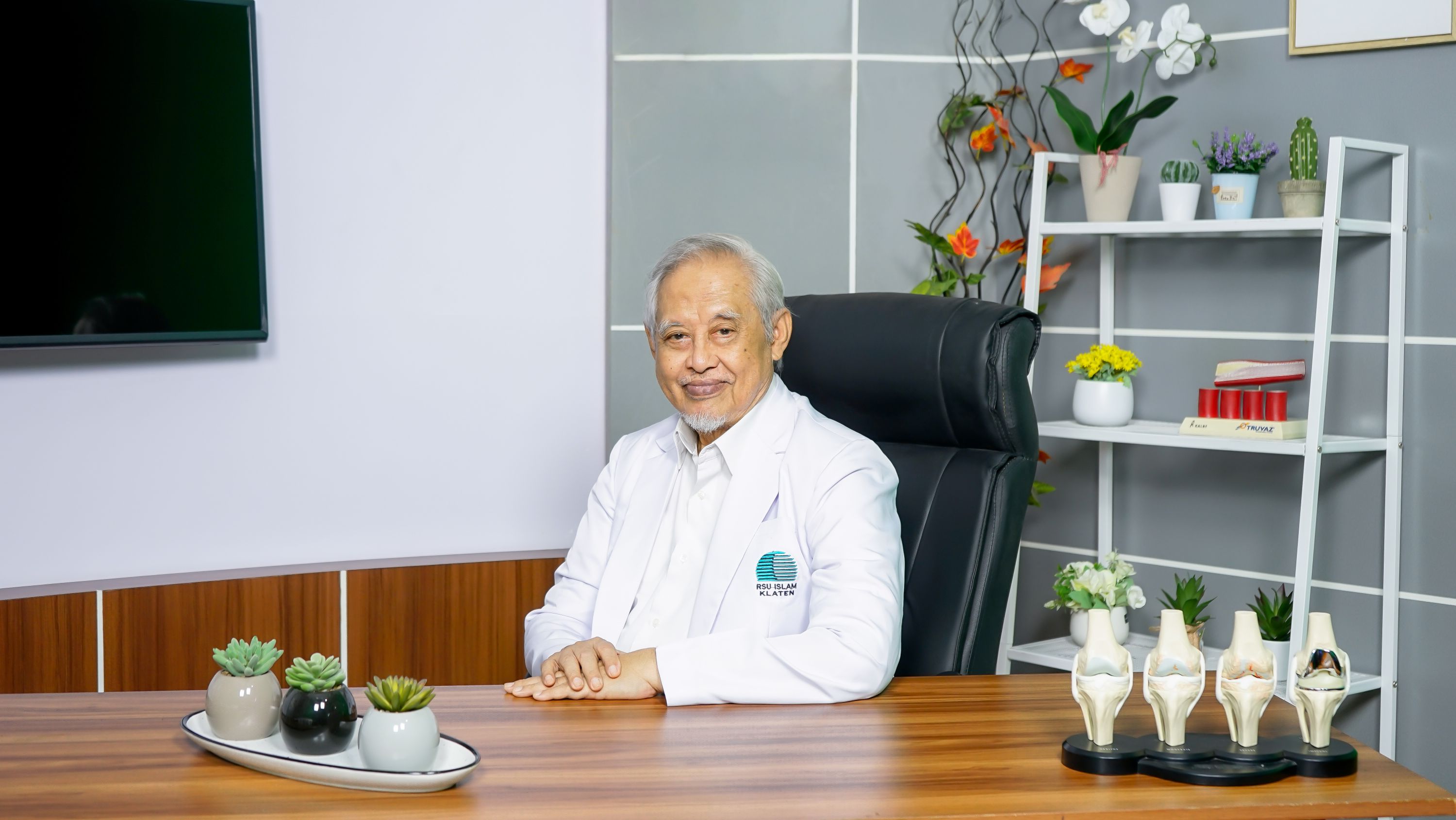 dr. Totok Utoro, Med. Ec, SpPA (K)