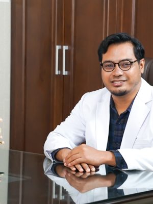 dr. Danar Widyatmoko, Sp.B